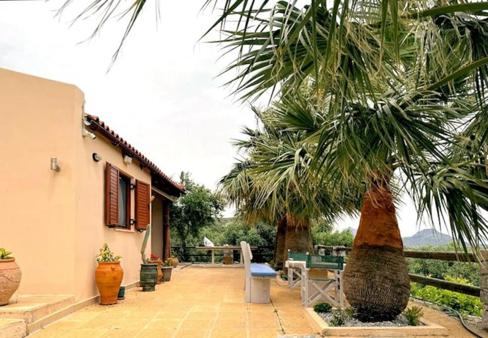 Вилла Souda'S Nest Плакиас Экстерьер фото